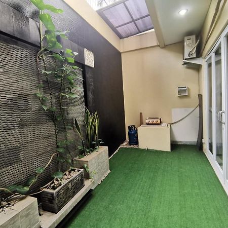Platinum Setramurni Guest House Bandung 3Br エクステリア 写真