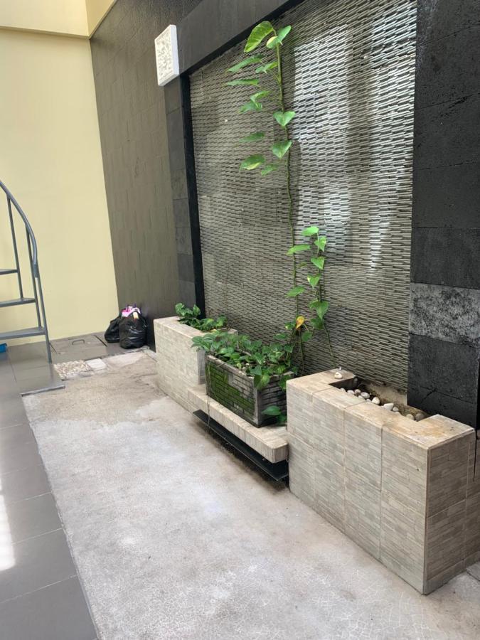 Platinum Setramurni Guest House Bandung 3Br エクステリア 写真